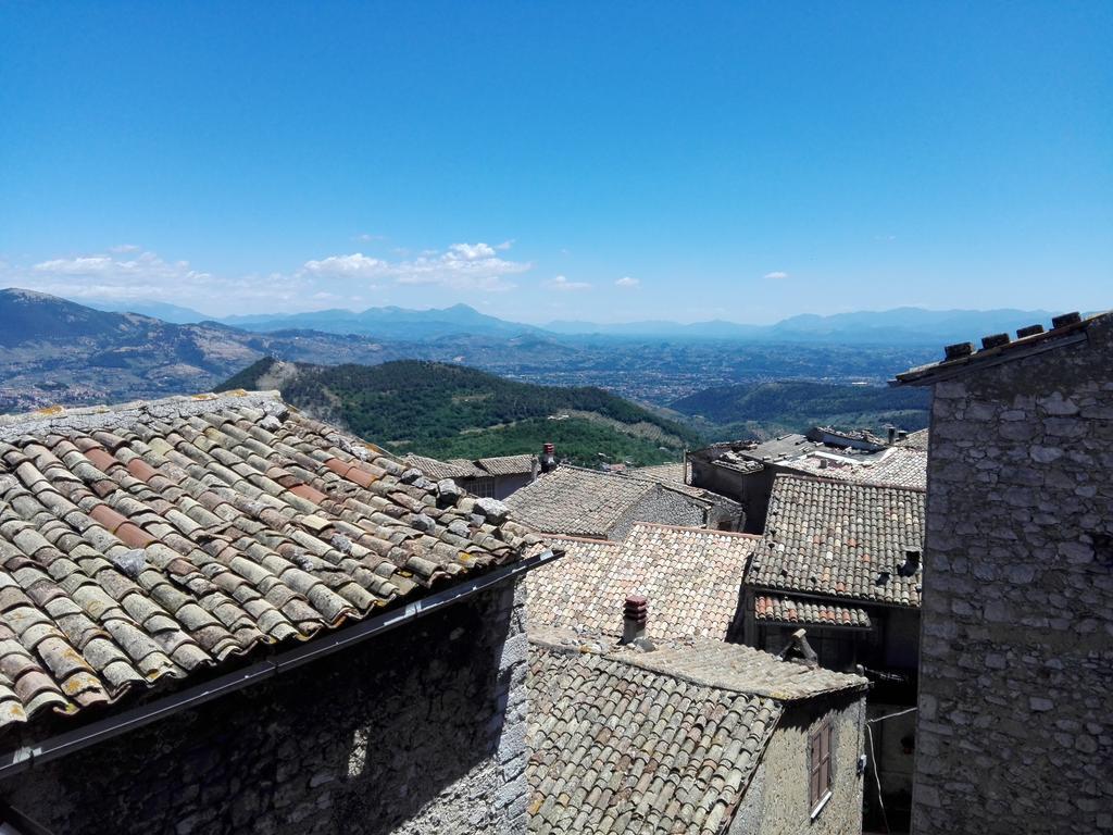Locanda Il Falco Nero Fumone Exterior photo